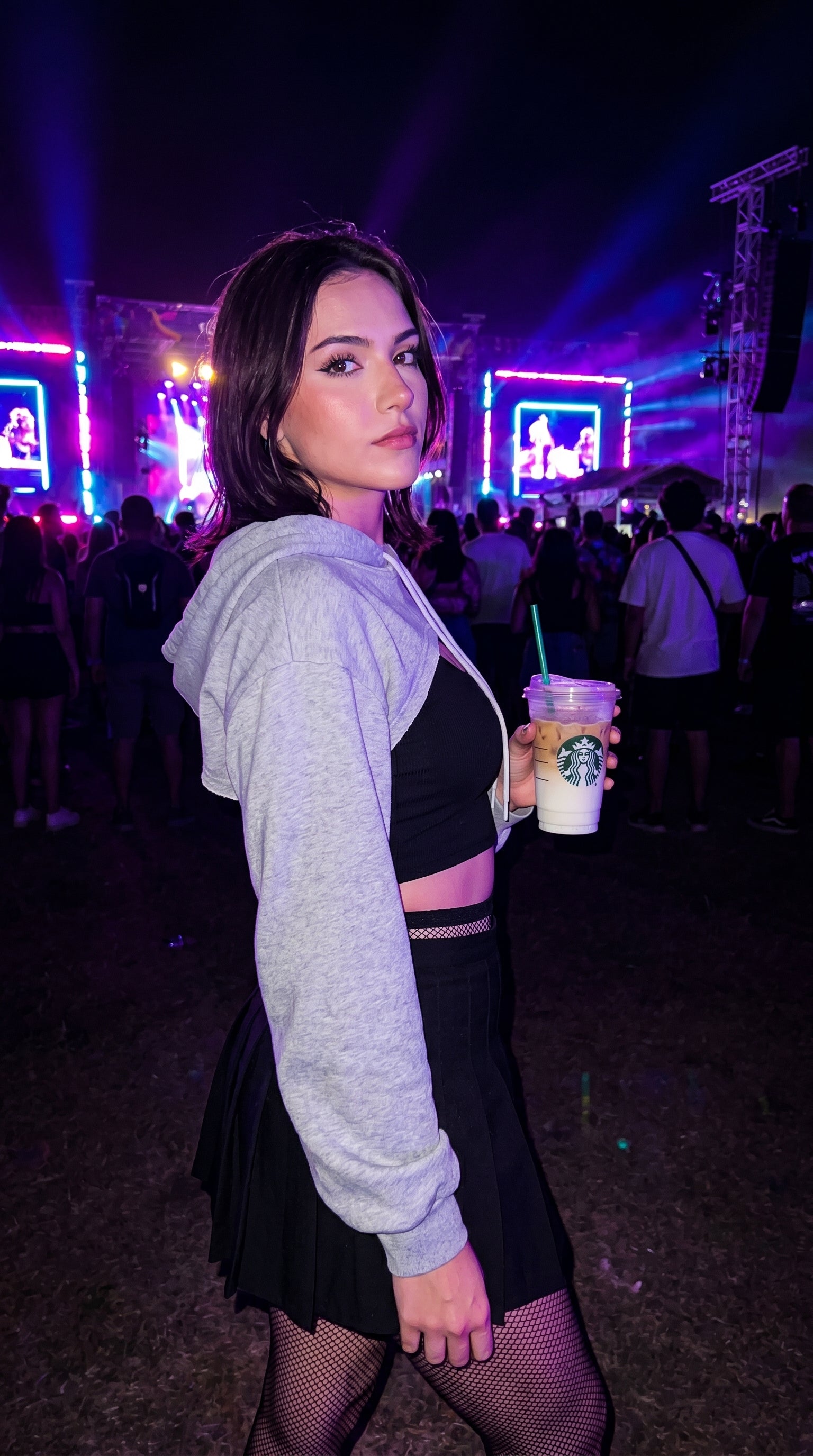 No effort cropped hoodie