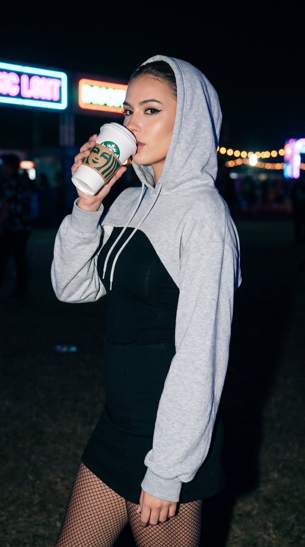 No effort cropped hoodie